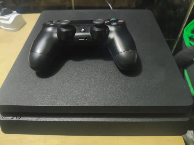 Playstation 4 slim 500GB