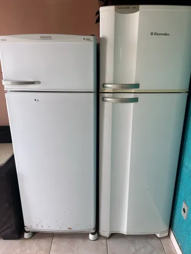 2 geladeira e um fogão aceito propostas