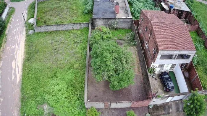 Vende-se um terreno 10x20.