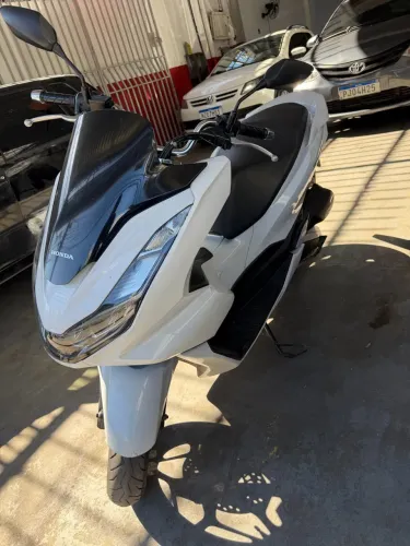 Honda PCX 160 DLX 2025