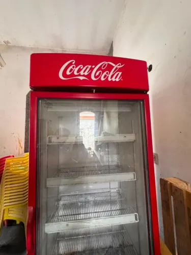 Freezer Coca-cola