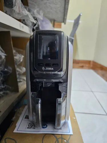 Impressora de Crachá Zebra Zc300 1 lado