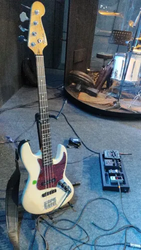 Fender Jazz Bass Sothern Cross 4 Cordas