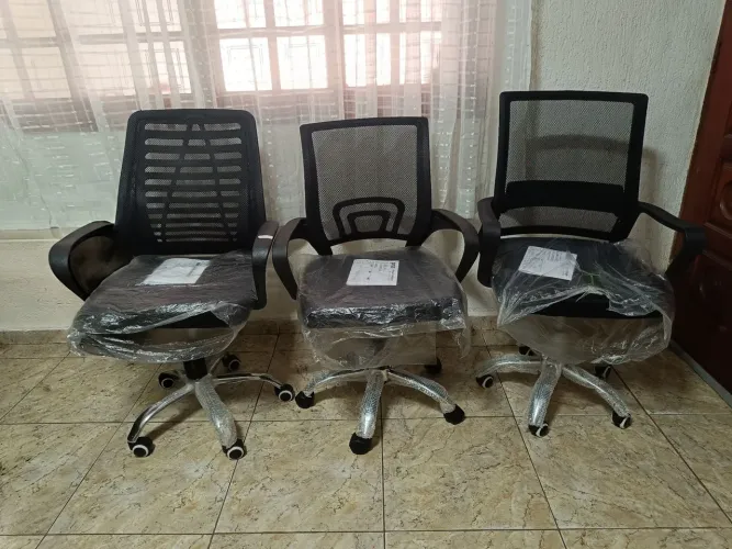 Cadeira de escritório LER ANÚNCIO