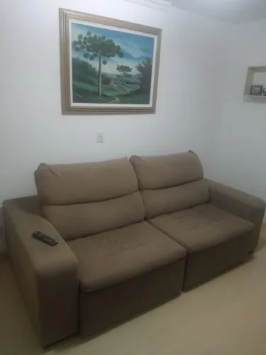 Sofá chaise de 2,35m X 1,25m. c/ encosto reclinável 4 estágio