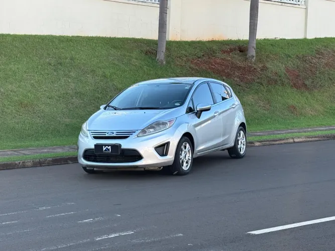 Ford Fiesta SE 1.6 16V Flex 5P 2012