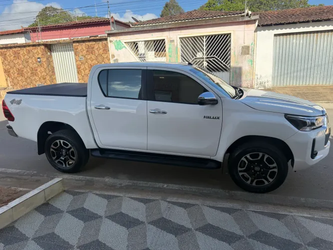Toyota Hilux CD SRV 4X4 2.8 TDI Diesel Aut. 2025