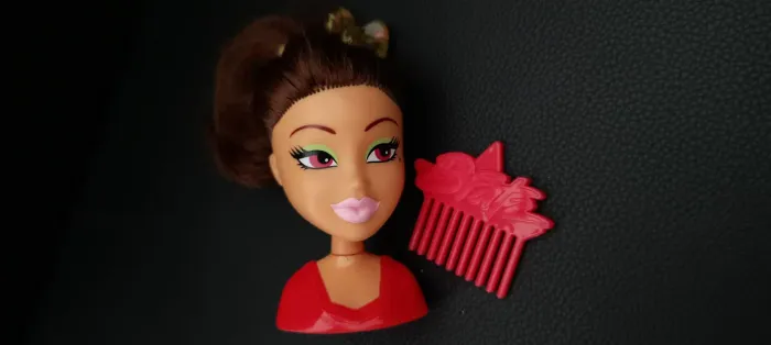 Bratz Miniatura / Brinde Ovos de Páscoa 