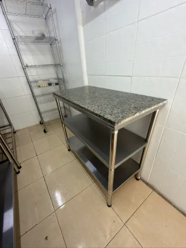 Bancada inox e mármore 1,00x50x90