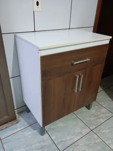 Balcão multiuso/microondas