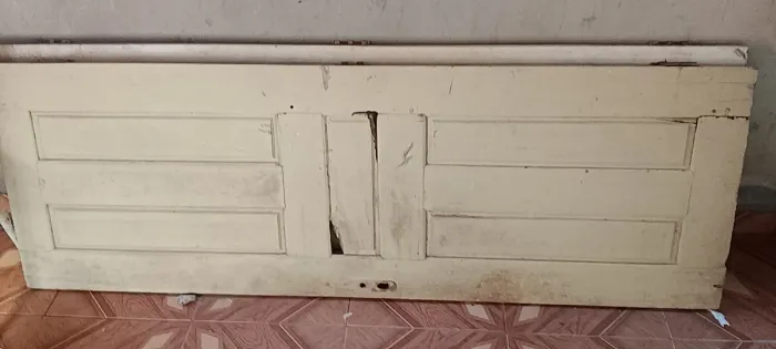 2 Porta de madeira