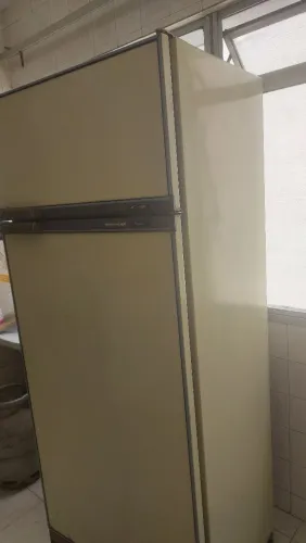 Geladeira Brastemp Antiga de 1980 440 Litros, Funcionando, nunca deu defeito