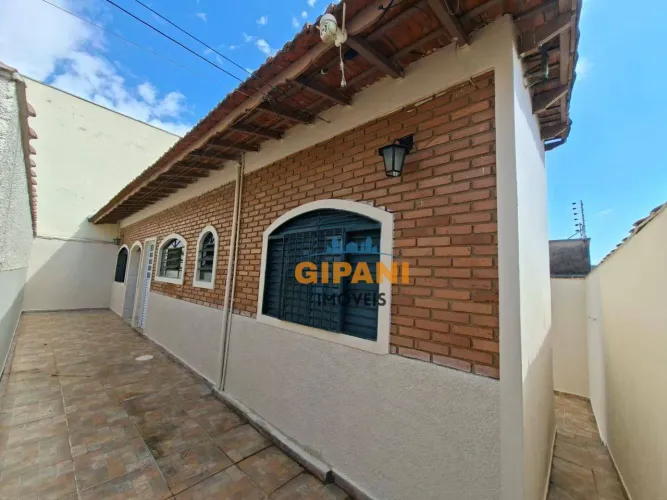 Casa de Fundos 01 dormitório para Locação Próxima ao Centro, Jaguariúna - SP