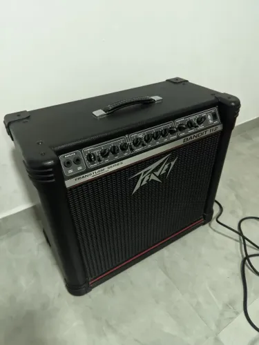 Amplificador Peavey Bandit 112