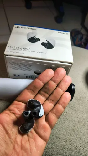 Fone de Ouvido Sem Fio PlayStation Pulse Explore - Impecável (Com Caixa)