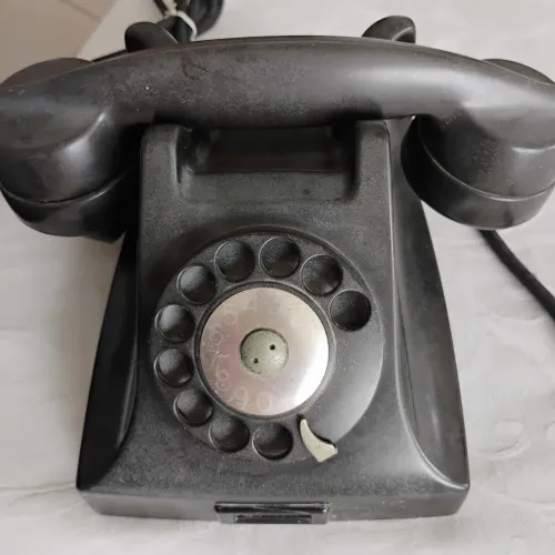 Telefone antigo 