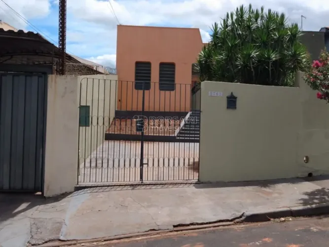 IMÓVEL RESIDENCIAL COM TRES QUARTOS PARA LOCAÇÃO VILA SANTA ANGELINA | ARARAQUARA/SP