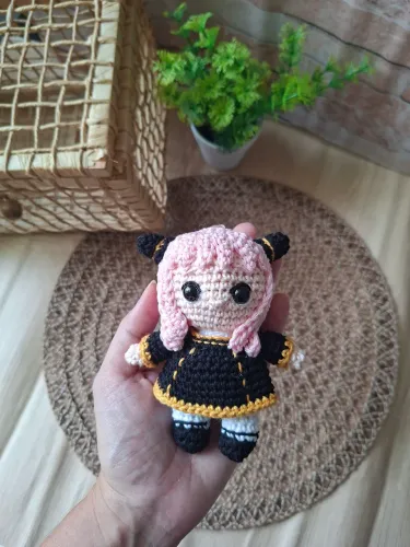 Anya forger amigurumi de crochê