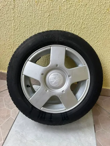 Rodas aro 15 furacão 4x100 rodas original do gol g3 dos pneus bons e dois tem que trocar