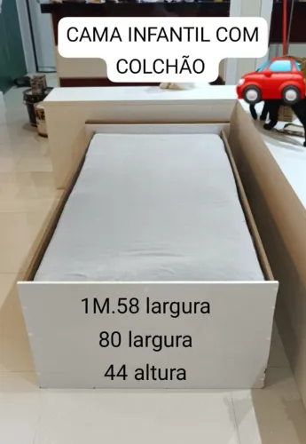 Cama Infantil Com Colchão em Excelente Estado