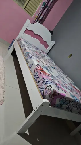 Vendo cama de solteiro com colchão no plástico ainda