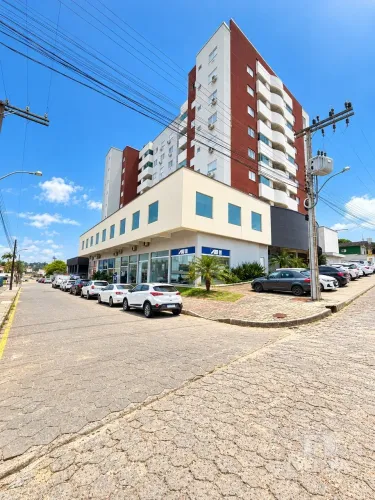Sala Térrea para aluguel no Centro de Içara.