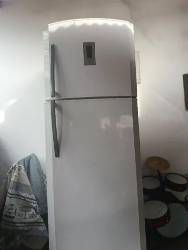 Geladeira Frost Free 