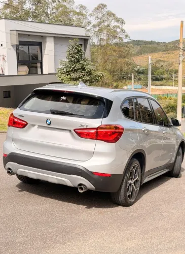 BMW X1 Sdrive 20I X-line 2.0 TB Active Flex 2018