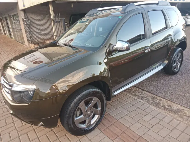 Renault Duster Dynamique 2.0 Hi-flex 16V Aut. 2014