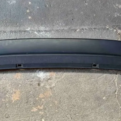 Saia Spoiler Traseiro Volkswagen Golf (2014 a 2018) - Original Usado