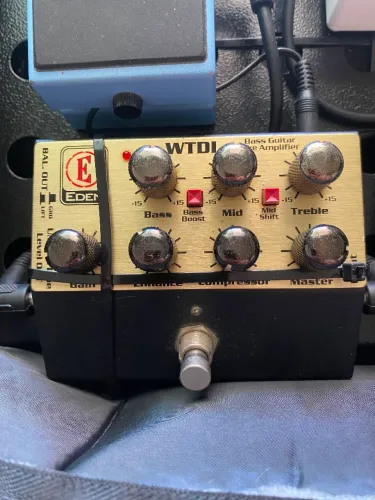 Pedal Baixo Pré Amp Éden 