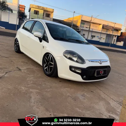 Fiat Punto Attractive Italia 1.4 F.flex 8V 5P 2013