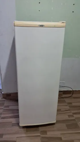 Freezer vertical Consul funcionando perfeitamente em ótimo estado (Entrego)