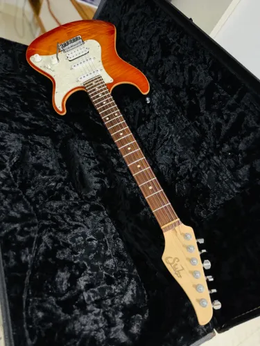 Guitarra Suhr Standard Plus (Custom Order)
