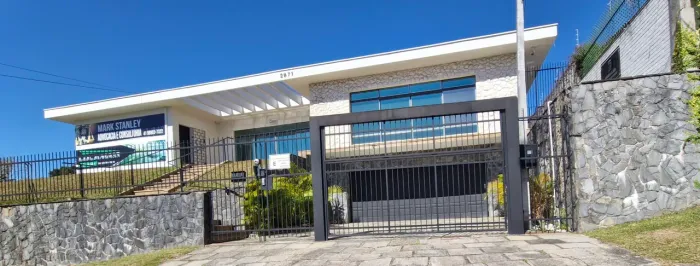 Sala mobiliada em escritório