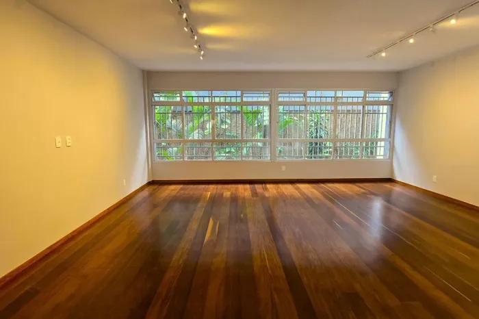 Apartamento à Venda - Funcionários, 4 Quartos, 150 m2