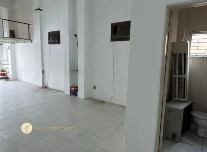Casa com 1 Quarto(s) e 1 banheiro(s) para Alugar, 50 m² por R$ 1176 / Mês