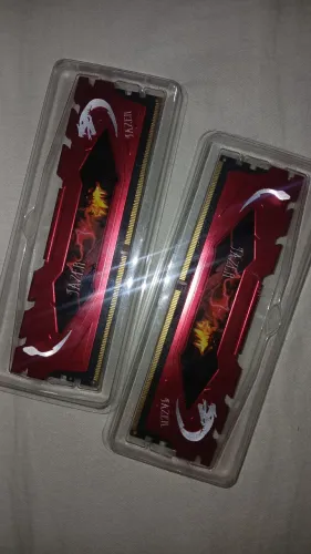 2 memórias ram 8GB 3200Mhz Jazer