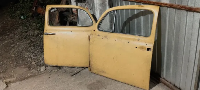 PORTAS PARA FUSCA MODELO ATÉ 77