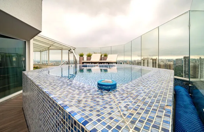 Cobertura para venda em Alto Da Boa Vista com 4 quartos, sendo 4 suítes , 541m²
