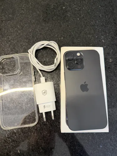 iPhone 16 Pro Max 256GB muito novo!