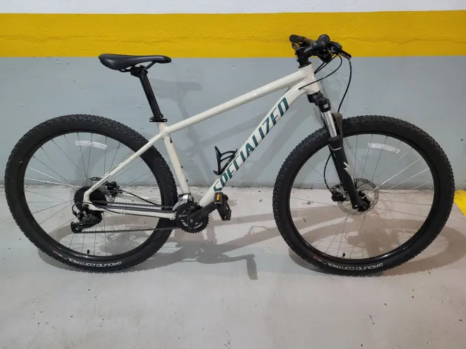 Mountain Bike Specialized Rockhopper 29 quadro L Shimano Altus