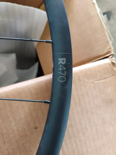 RODA DT SWISS R470