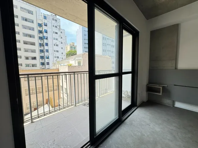 Apartamento Studio Semi-Mobiliado com Sacada e Estrutura Completa no Coração de São Paulo