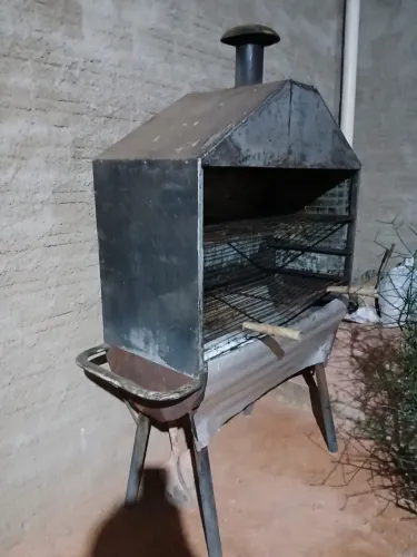 Churrasqueira de metal
