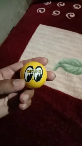 Bolinha mooneyes enfeite de antena