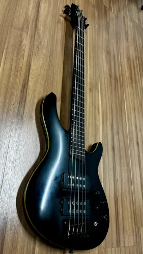 Baixo Cort C5H Ativo / Passivo