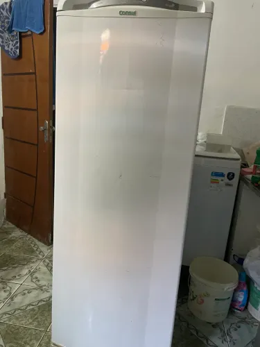 Vende-se geladeira usada