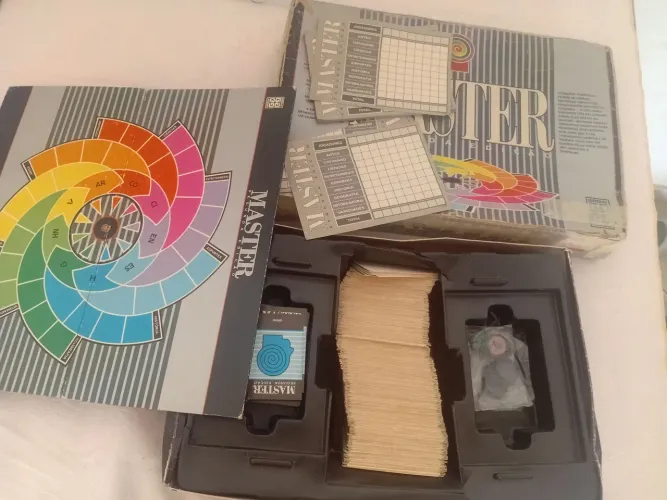 Jogo de tabuleiro Master ,segunda edição  completo 