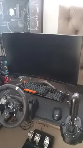 Monitor agon 165hz 31.5Pol 1080p